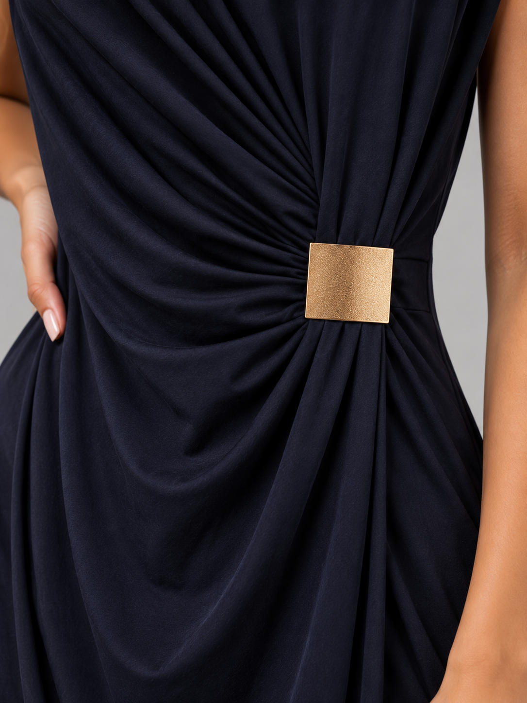 Abito Lungo con Fibbia Gold