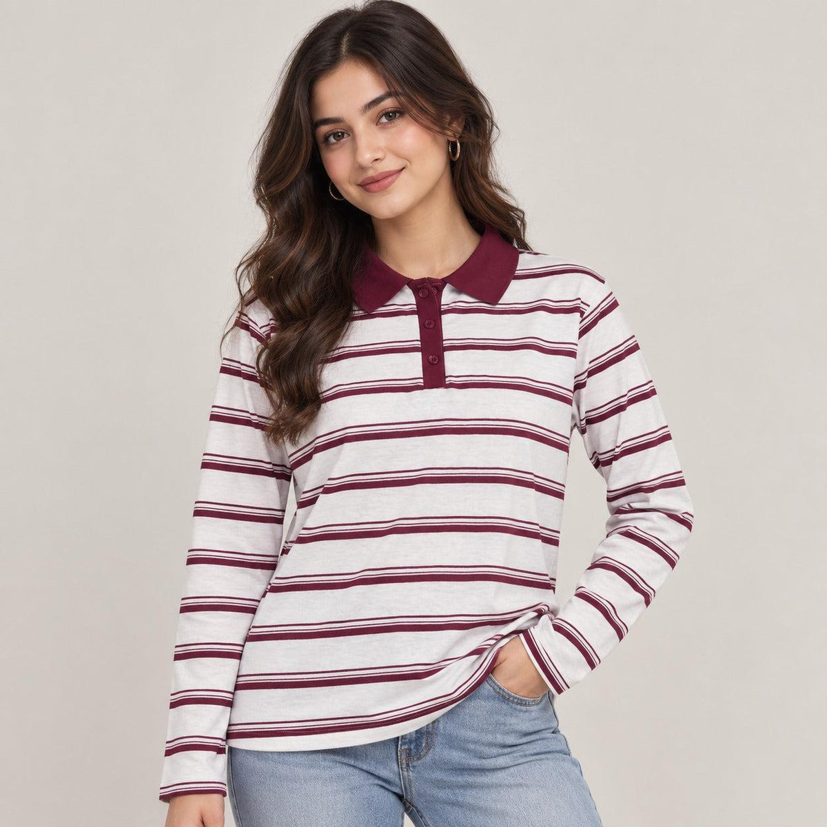 Maglia a righe con colletto