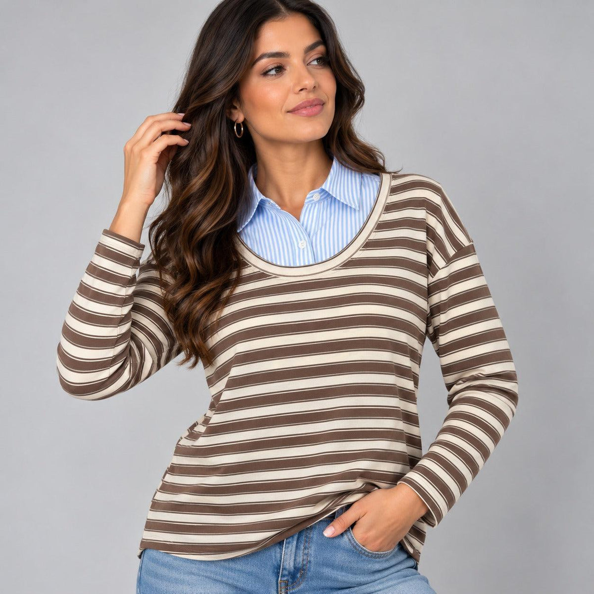 Maglia a righe con colletto camicia